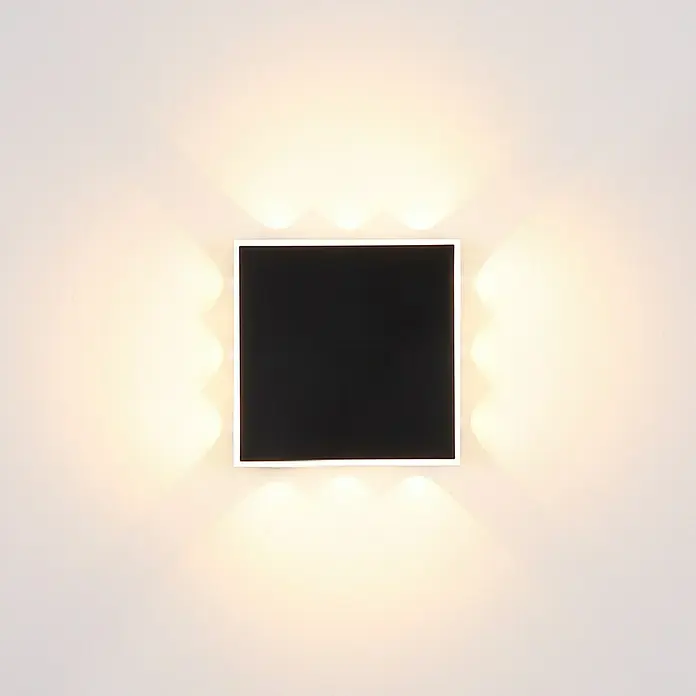 Globo Aplique de pared Saidy - 12 W, Negro, Otros - Lámpara de pared cuadrada con luces LED, creando un ambiente moderno y elegante.\n