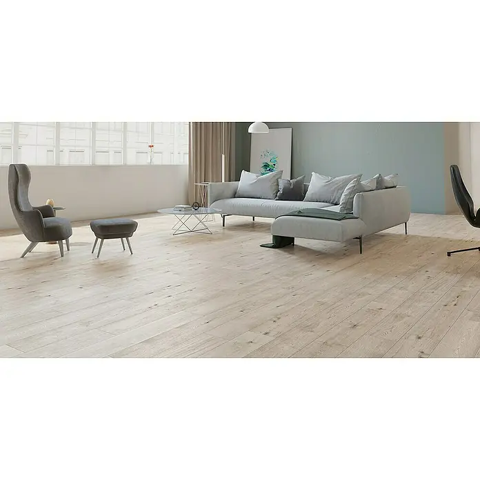 Classen Designboden Pro Nature - Lagan, Landhausdiele, 1.290 x 203 x 4 mm - Helle Holzböden im Wohnzimmer sorgen für eine warme Atmosphäre. Das natürliche Design der Dielen passt gut zu modernen Möbeln und hellen Wänden.
