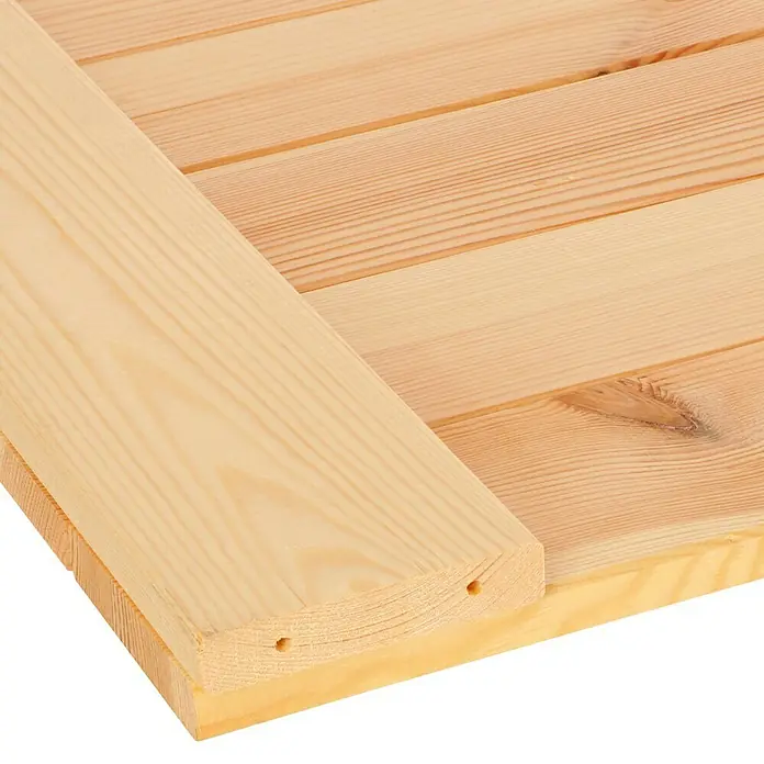 Regalux Regalsystem Heavy Regalboden - L x B: 120 x 46,8 cm, Holz - Nahaufnahme einer Holzplatte mit hellen Holzlatten und einer Querstrebe, die mit zwei Löchern versehen ist.