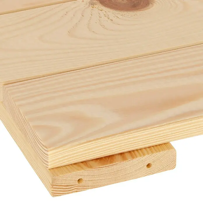 Regalux Regalsystem Heavy Regalboden - L x B: 50 x 28,2 cm, Holz - Detailansicht eines Holzprodukts, das die natürliche Maserung und die Konstruktion mit sichtbaren Holzverbindungen zeigt.