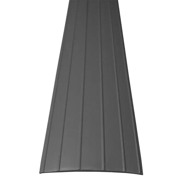 Döllken Übergangsprofil - 1 m x 32 mm, Grau - Graue, gerippte Stoßstangenabdeckung für zusätzlichen Schutz.