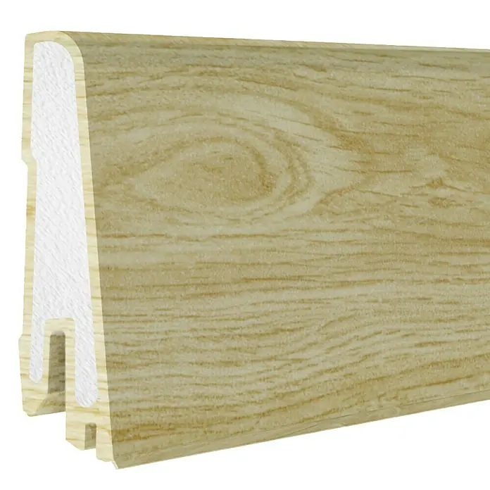 Döllken Sockelleiste USL 60 Clip - 250 cm x 17 mm x 60 mm, Kunststoff, Bebra - Ein Detailaufnahme einer Sockelleiste mit Holzmaserung, die ein modernes Design und eine einfache Installation verspricht.
