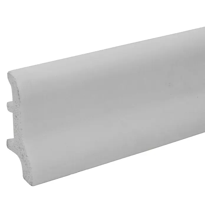 Döllken Sockelleiste Classic 50 - 250 cm x 22 mm x 50 mm, Dunkel Grau - Detailaufnahme einer weißen PVC-Fußleiste mit Nut und Feder, ideal für saubere Wandabschlüsse und einfache Montage.