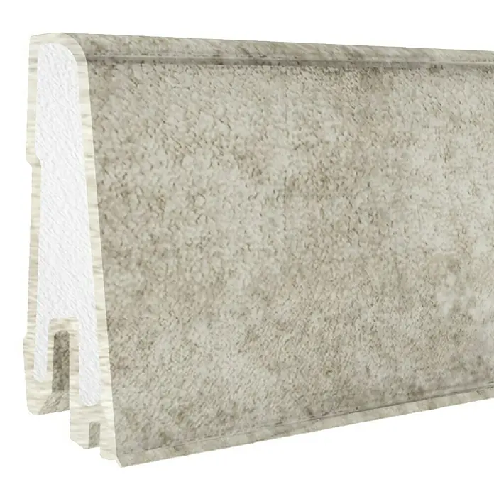 Döllken Sockelleiste USL 60 Clip - 250 cm x 17 mm x 60 mm, Kunststoff, Malta - Nahaufnahme einer beigen Sockelleiste mit einem feinen Steinmuster, ideal für moderne Innenräume.
