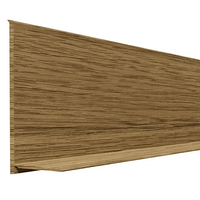 Döllken Sockelleiste SK - 10 m x 15 mm x 50 mm, Eiche Rustikal - Nahaufnahme einer braunen Holzfußleiste mit Maserung, ideal für Bodenabschlüsse und Wanddekoration.