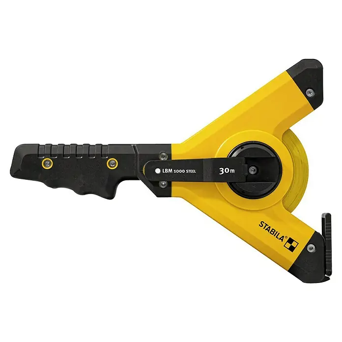Stabila Rahmenmaßband 30 m - 30 m, Genauigkeitsklasse: II, Material: Stahlband - Das Bild zeigt ein gelbes Stabila LBM 1000 Stahlbandmaß mit schwarzem Griff. Das Bandmaß ist für Messungen bis zu 30 Metern geeignet.