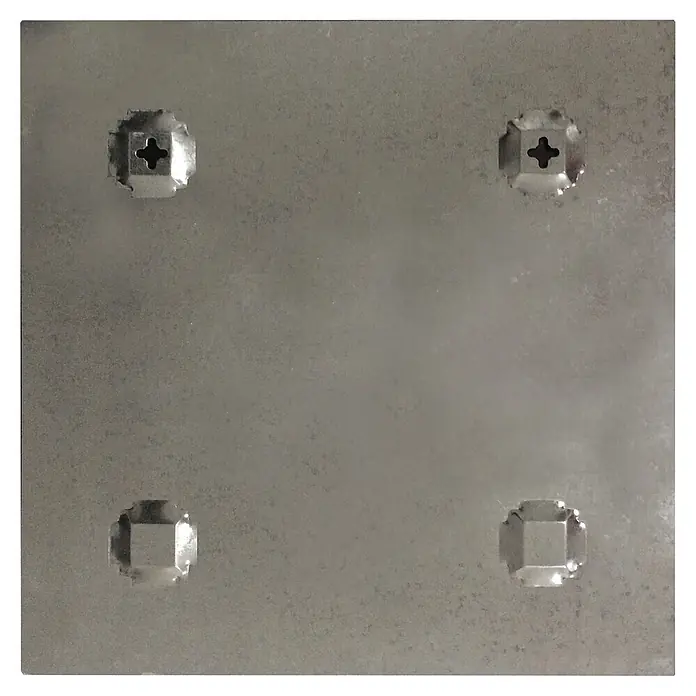 ProArt Memoboard - Grau Holzoptik, 30 x 30 cm - Metallplatte mit vier Befestigungspunkten, ideal für robuste Konstruktionen und industrielle Anwendungen.\n