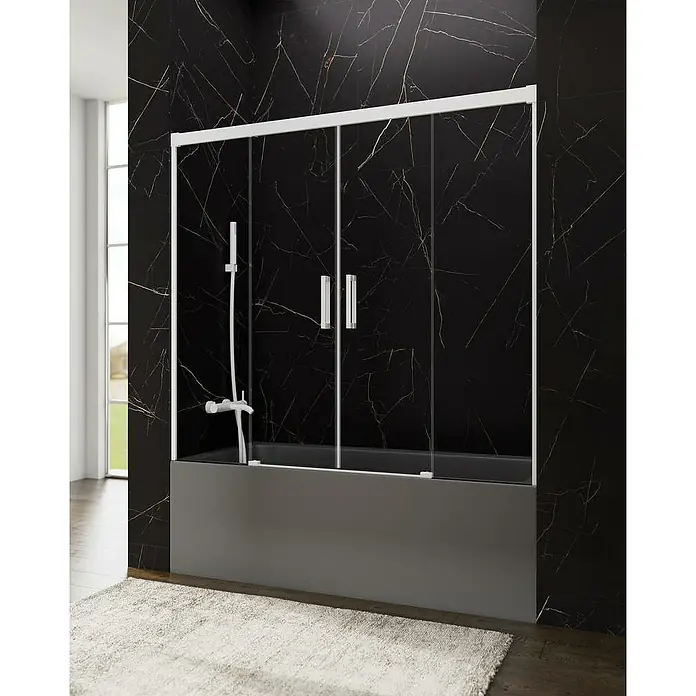 GME Mampara para bañera Basic Spazio - An x Al: 162 x 150 cm, Vidrio transparente, Blanco - Bañera moderna con revestimiento gris y cabina de ducha blanca sobre una elegante pared de mármol negro.