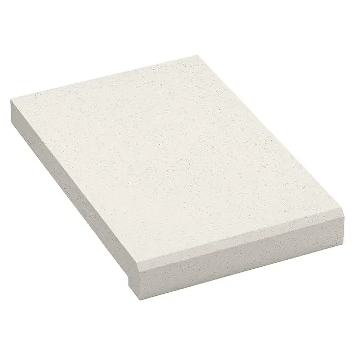 SAS Tessera Poolrandplatte - 32,8 x 50 x 6 cm, Weiß, Beton - Nahaufnahme einer weißen Arbeitsplatte mit feiner Textur und abgerundeten Kanten, ideal für moderne Küchen oder Badezimmer.