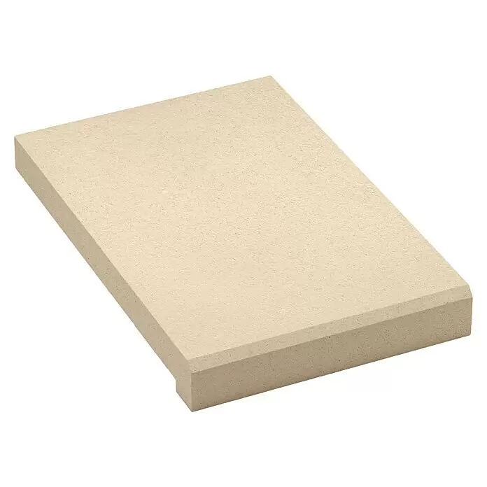 SAS Tessera Poolrandplatte - 32,8 x 50 x 6 cm, Beige, Beton - Hellbeige texturierte, rechteckige Steinplatte mit einer profilierten Vorderkante.