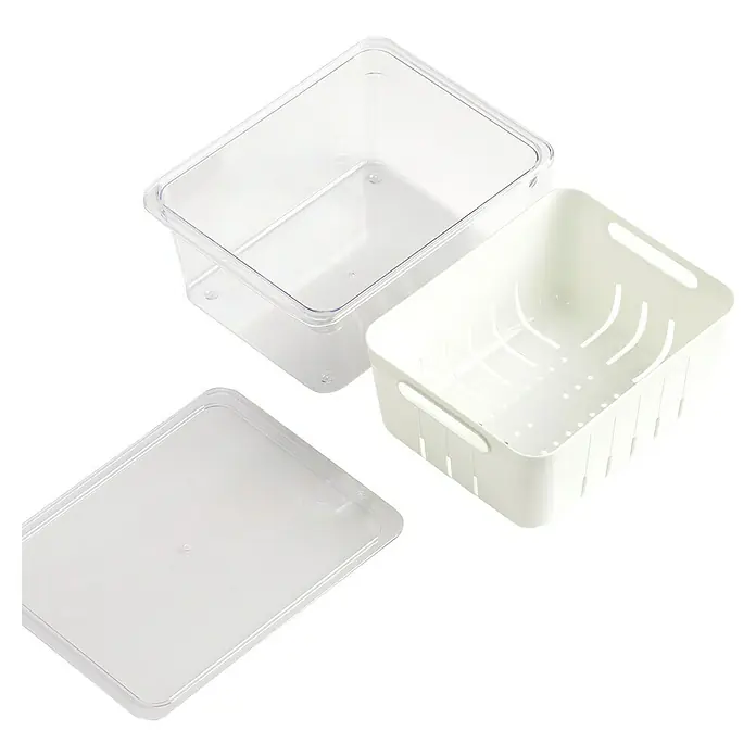 Zeller Present Kühlschrankorganizer - L x B x H: 10 x 22,5 x 17,5 cm, Kunststoff, Weiß - Das Bild zeigt eine transparente Aufbewahrungsbox mit Deckel und einem weißen Siebeinsatz. Praktisches Set zur Lebensmittelaufbewahrung.