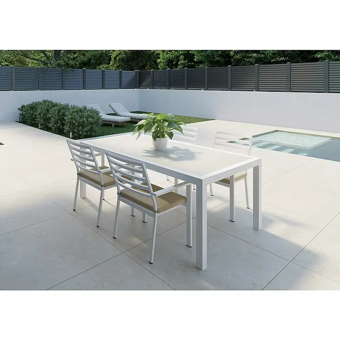 Mesa de jardín Mistral - L x An x Al: 192 x 102 x 74 cm, Aluminio/Cerámica, Blanco - Una luminosa zona de comedor al aire libre con una elegante mesa blanca y sillas a juego, ideal para comidas al aire libre con un ambiente moderno.