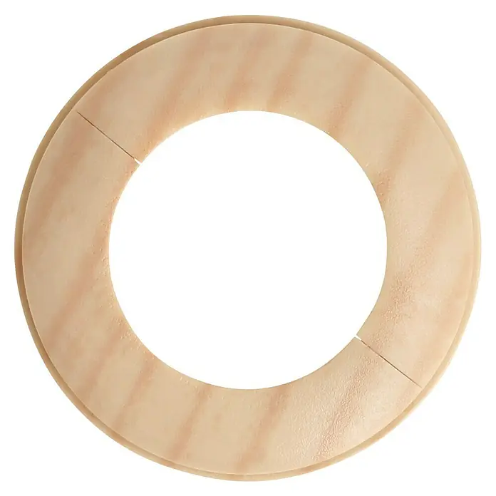 LOGOCLIC Rohrrosette - Ahorn, 2 Stk., Kunststoff - Nahaufnahme eines runden, beigen Holzrahmens mit einem dunklen, leeren Zentrum, ideal als dekoratives Element.