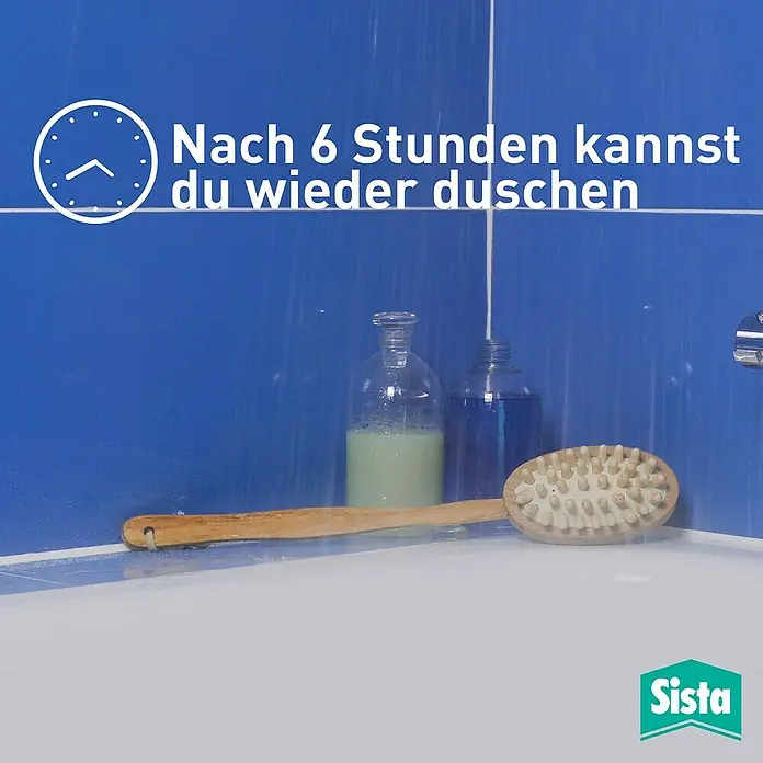 Sista Silikon Neue Fuge - Weiß, 80 ml - Badezimmer-Szene mit Sista-Produktwerbung, die eine entspannende Duschumgebung mit blauen Fliesen und Badeutensilien zeigt.