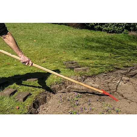 Rastrello Da Giardino Con Manico Ergonomico, Adatto Per Lavori Di Giardinaggio Per Scavare E Dissodare Il Terreno 91677385