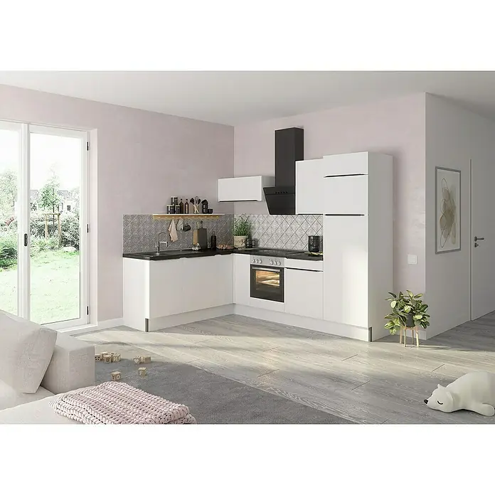 Optifit Winkelküche OPTIkoncept Arvid986 Typ 2 - B x T: 270 x 200 cm, Weiß, Mit Elektrogeräten, Spüle links - Helle, moderne Küche mit weißen Schränken, schwarzer Arbeitsplatte und Dunstabzugshaube. Einladender Raum mit Holzboden und Akzenten.