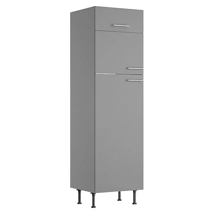 Optifit Hochschrank Optikomfort Mats825 - L x B x H: 58,1 x 60 x 211,8 cm, Basaltgrau, Platz für Kühl-Gefrierkombination - Hoher grauer Schrank mit einer oberen Schublade, mehreren Türen, silbernen Griffen und schwarzen Standfüßen.