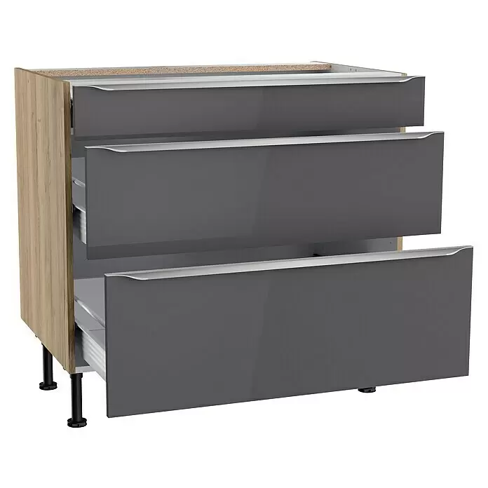 Optifit Unterschrank Optikomfort Linus984 - L x B x H: 58,1 x 90 x 87 cm, Glanz Lack Anthrazit, Mit 3 Schubkästen - Moderner grauer Hochglanz-Küchenunterschrank mit drei teilweise geöffneten Schubladen und Holzmaserungs-Seitenwand auf schwarzen Füßen.