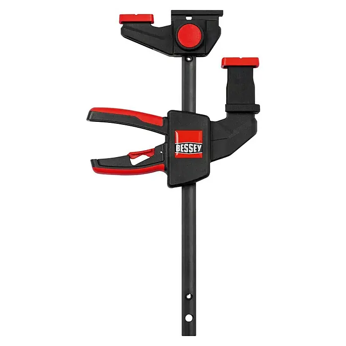 Bessey Einhandzwinge EZR - Spannweite: 150 mm, Ausladung: 60 mm - Bild einer schwarzen BESSEY Hebelzwinge mit roten Akzenten.