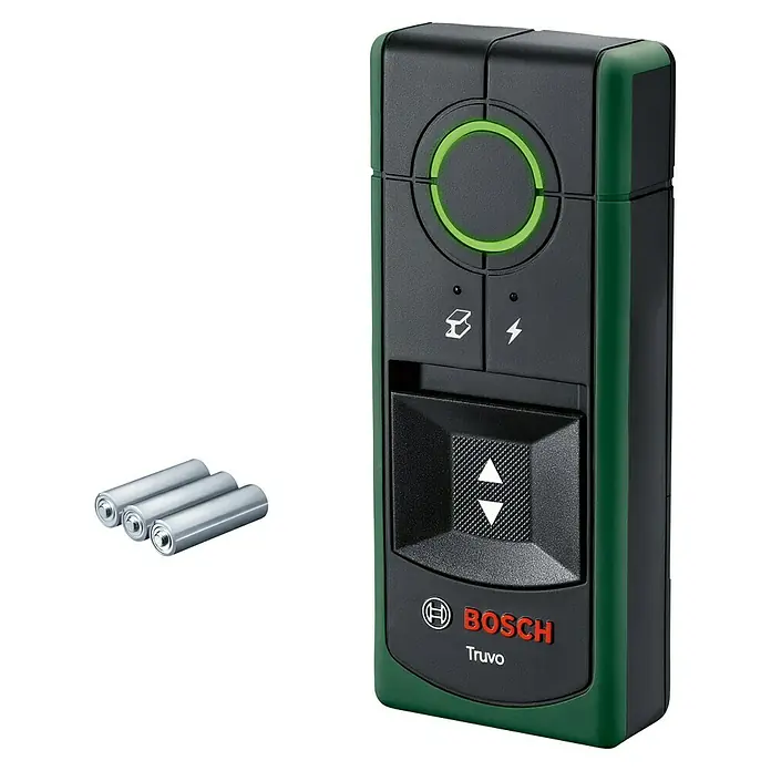 Bosch Ortungsgerät Truvo II - Geeignet für: Aufspüren von spannungsführenden Leitungen und Metall, Erfassungstiefe: Max. 70 mm Eisenmetalle - Ein Bosch Truvo Ortungsgerät mit drei Batterien daneben, ideal zum Auffinden von Metall und stromführenden Leitungen in Wänden.