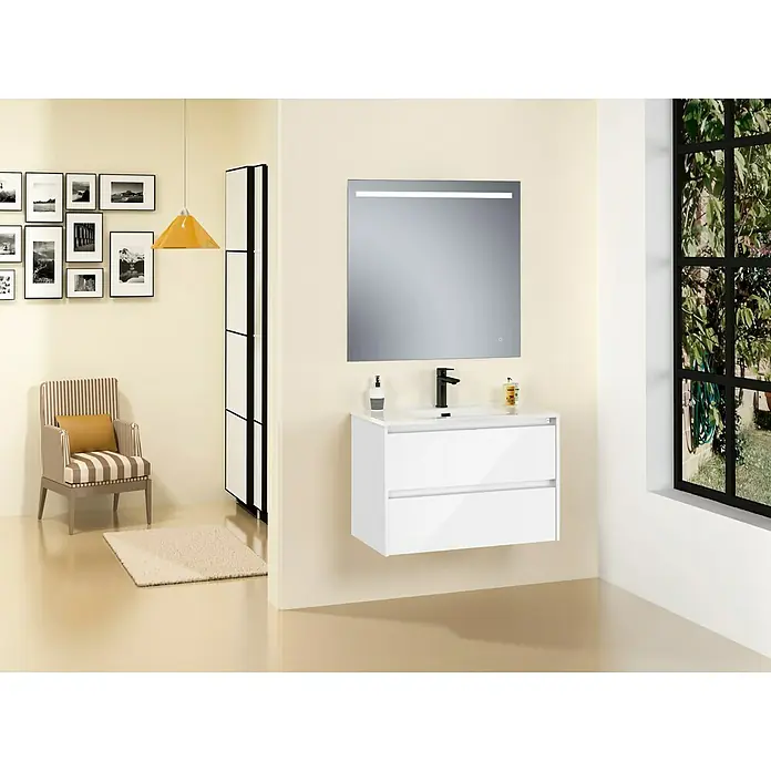 Conjunto de mueble de baño Sagano - Ancho total del mueble de baño: 80 cm, Blanco, Brillante - Un elegante baño con un tocador blanco moderno y un espejo iluminado.
