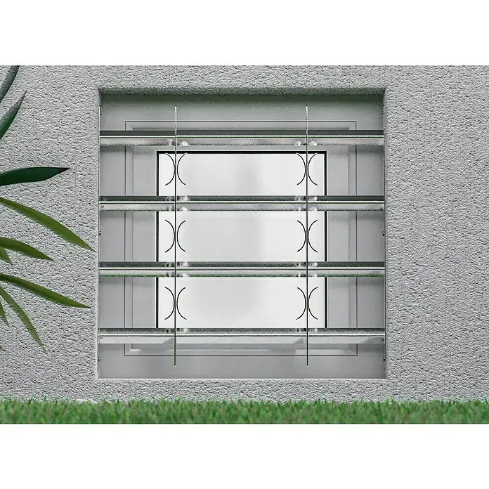 Stabilit Fenstergitter - Höhe: 600 mm, Auszugslänge: 50 cm - 65 cm, Fensterlaibungsmontage - Nahaufnahme eines Fensters mit modernen Lamellenjalousien, die Privatsphäre bieten und gleichzeitig Licht hereinlassen.