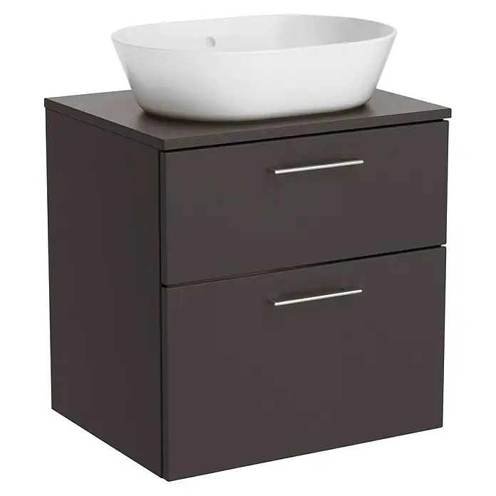 VitrA Aurinia 2.0 Waschtischunterschrank - 61 x 49 x 62 cm, Anthrazit - Dunkelbrauner Waschtischunterschrank mit zwei Schubladen und einem Aufsatzwaschbecken aus Keramik. Silberne Griffe an den Schubladen.