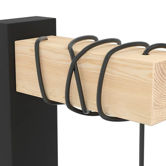 Eglo Townshend 5 Wandleuchte TOWNSHEND 5 - 60 W, Schwarz/Braun, E27 - Nahaufnahme eines modernen Holzregals mit schwarzem Metallrahmen. Das minimalistische Design betont die natürliche Holzmaserung.