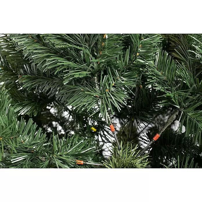 Künstlicher Weihnachtsbaum Oxford - Höhe: 210 cm - Grüne künstliche Weihnachtsbaumzweige mit realistischen Plastiknadeln und integrierter Beleuchtung, mit Verkabelung und orange/gelben Lampenkappen.
