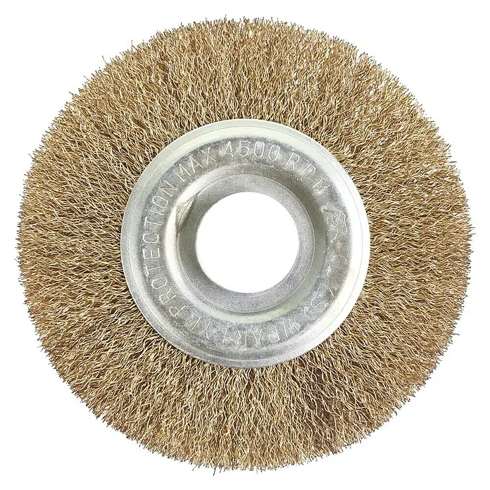 Ryobi Ersatzbürste RAC814 - Gold, Passend für: Fugenreiniger RY18PCA - Nahaufnahme einer Drahtbürste mit der Aufschrift "Wear eye protection max. 4500 RPM" auf dem Metalleinsatz.