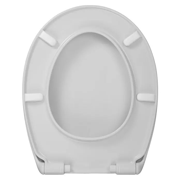 WC-Sitz Rezyklat - Kunststoff, Weiß, Mit Absenkautomatik - Ein weißer Toilettensitz mit einer ovalen Öffnung, der auf einem schwarzen Hintergrund liegt. Der Sitz ist geschlossen und bereit zur Nutzung.