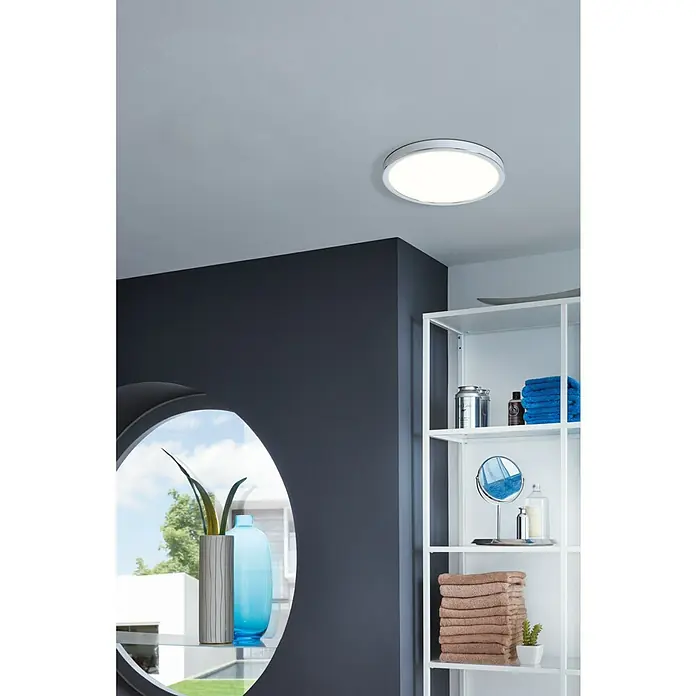Eglo Fueva 5 LED-Deckenleuchte rund - 20 W, Ø x H: 285 mm x 2,8 cm, Chrom, Warmweiß - Moderne Deckenleuchte mit runder Form und hellem Licht, ideal für Badezimmer oder andere Innenräume, die eine stilvolle Beleuchtung benötigen.
