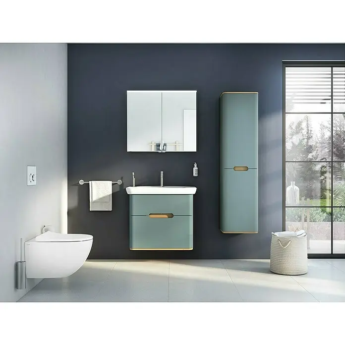 VitrA Sento Badmöbel-Set - 80 cm, Fjordgrün, 2 Schubladen - Elegantes Badezimmer-Interieur mit einem modernen Waschtisch in sanften Farbtönen, einem passenden Spiegelschrank und einem hohen Schrank.