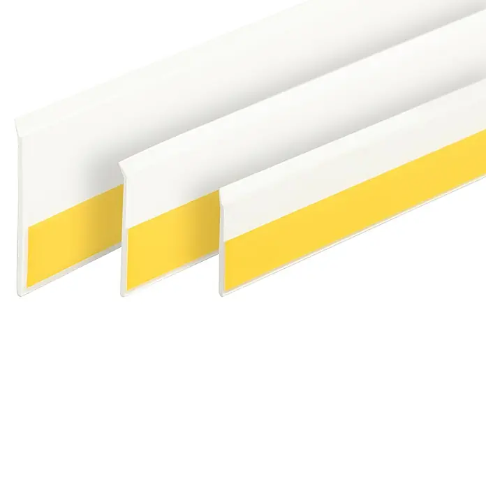 Schellenberg Flachleiste - 1,5 m x 40 mm x 2,5 mm, Weiß - Drei weiße Türdichtungen mit gelbem Klebestreifen. Perfekt zum Abdichten von Türen und Fenstern.