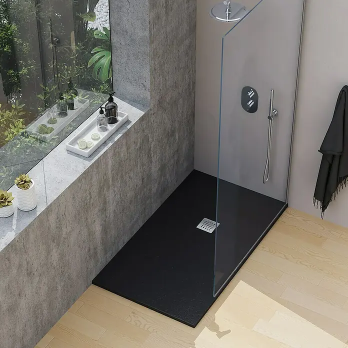Camargue Duschwanne BrooklynL x B: 120 x 90 cm, Mineralguss, Schwarz - Modernes Badezimmer mit einer schwarzen Duschwanne und einer Glaswand. Die Dusche hat einen modernen Look mit klaren Linien.