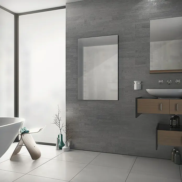 Ximax Infrarot-Spiegelheizkörper - 60 x 120 cm, 800 W, Weiß - Elegantes Badezimmer-Interieur mit einem modernen Waschtisch, einem stilvollen Spiegel und einer freistehenden Badewanne für einen luxuriösen Look.