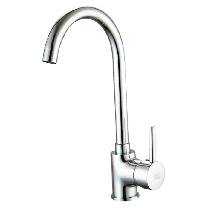 Universal de Grifería Grifo de cocina Tura - Cromo, Brillante - Primer plano de un grifo cromado brillante con un caño curvo y un mango de palanca.