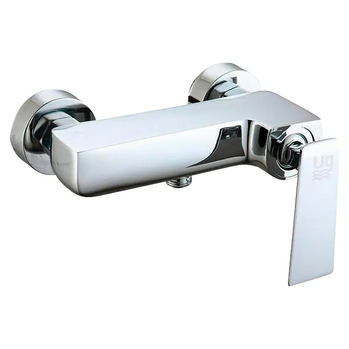 Universal de Grifería Amur Grifo monomando de ducha - Cromo, Brillante - Primer plano de un grifo de ducha cromado con palanca para el control de la temperatura y el flujo de agua.