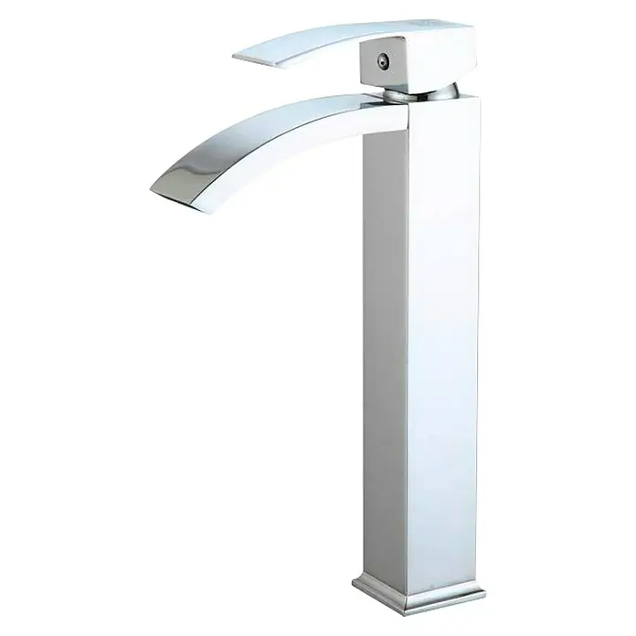 Universal de Grifería Obi Grifo de lavabo caño alto - Cromo, Brillante - Este grifo destaca por su diseño moderno cromado, ideal para un baño elegante. El producto es un verdadero atractivo.