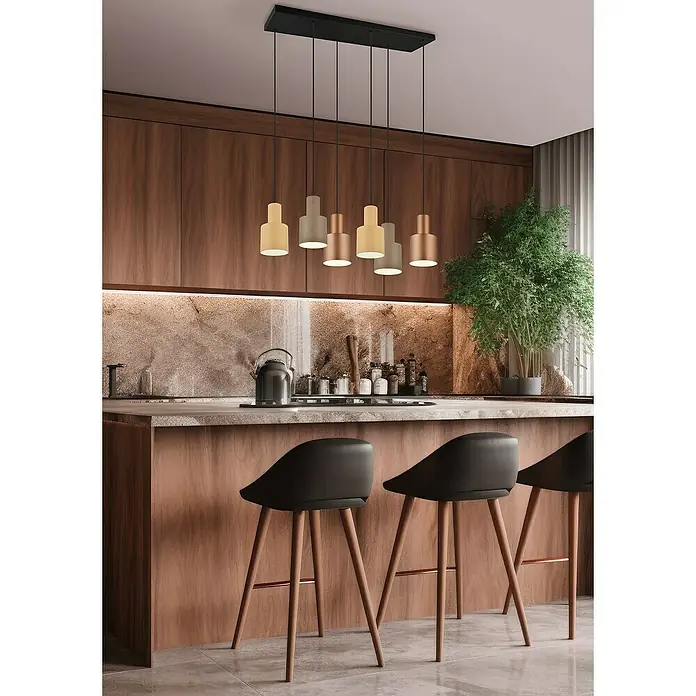 Trio Leuchten Agudo Pendelleuchte - 240 W, L x B x H: 27 x 85 x 150 cm, Natur, Schwarz, E27, 6 Stk. - Moderne Pendelleuchte mit mehreren Lampenschirmen in verschiedenen Farben über einer Küchentheke.