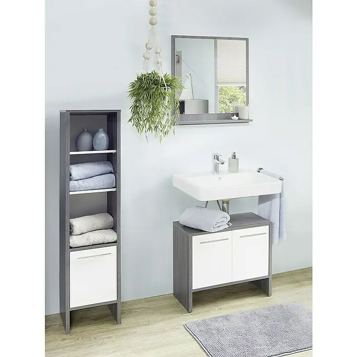Astor Oslo Midischrank - 33 x 28 x 137 cm, Grafit, Weiß - Badezimmer mit Waschtisch, Spiegel und Regal in Grau und Weiß. Handtücher und Deko-Elemente ergänzen das moderne Design.