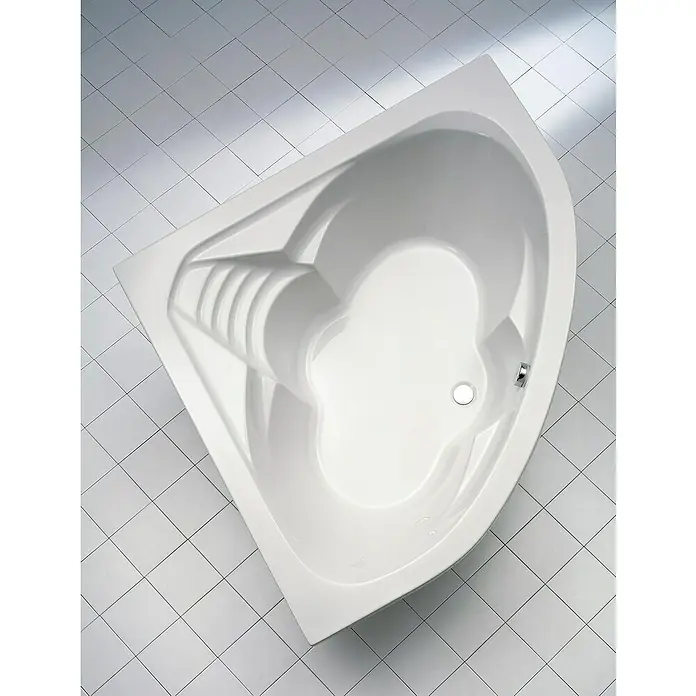 Ottofond Eckbadewanne Sydney - L x B: 140 x 140 cm, Sanitäracryl, Weiß - Eckbadewanne mit geschwungenem Design auf weißen Fliesen. Die Wanne ist modern und hell.