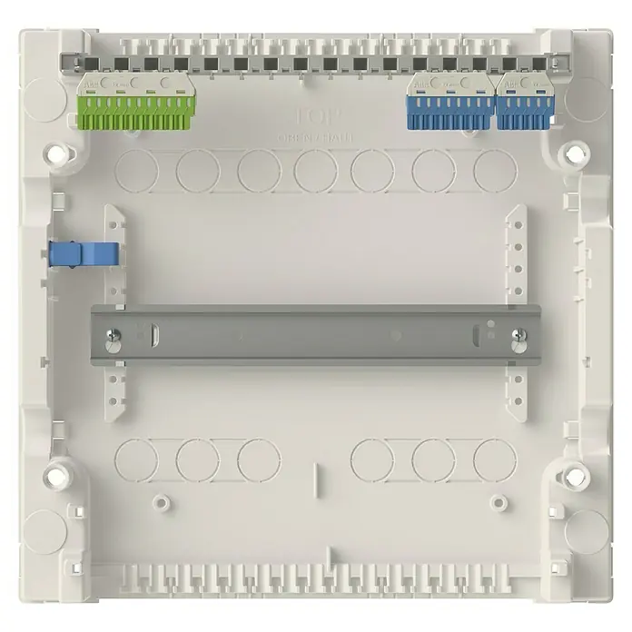 ABB - Striebel & John Aufputz-Verteiler AK612N2 + Tür AZT610 - Anzahl Reihen: 1 Stk., 33,9 x 32,8 cm, Weiß, RAL 9016 - Innenansicht eines weißen Sicherungskastens mit grünen und blauen Anschlüssen und einer Metallschiene.