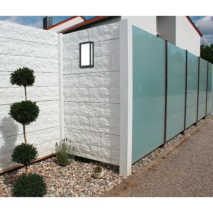 Trio Lighting Aplique de pared LED Timok - 6 W, L x An x Al: 10 x 15 x 28 cm, Negro, Blanco cálido - Diseño de jardín elegante con valla de privacidad e iluminación decorativa. La valla moderna combina vidrio y aspecto de piedra para un ambiente elegante.