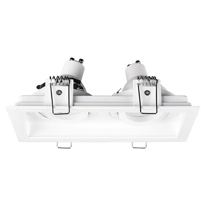 Trio Lighting Foco empotrable Kenai - 15 W, Blanco, 2 ud. - Primer plano de un foco empotrable doble, cuadrado y blanco con mecanismo de resorte.
