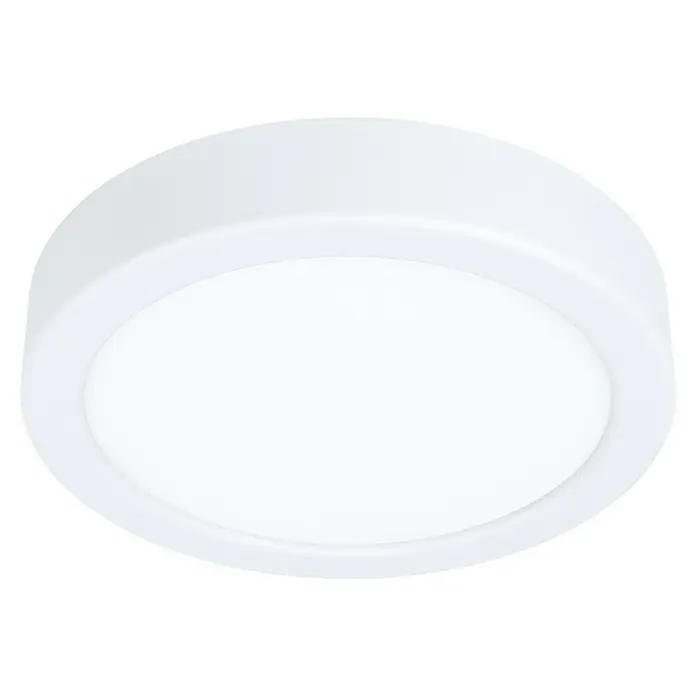 Eglo Fueva 5 LED-Deckenleuchte rund - Ø x H: 160 x 28 mm, Warmweiß - Nahaufnahme einer runden, weißen Deckenleuchte. Das Licht wirkt hell und gleichmäßig und sorgt für eine angenehme Atmosphäre.