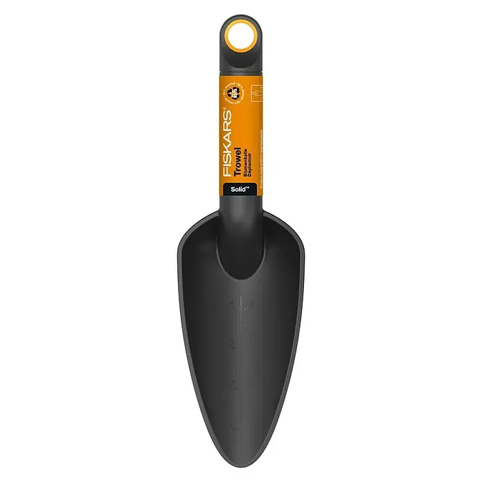 Fiskars Solid Blumenkelle - 28,2 cm - Schwarze Fiskars Solid™ Pflanzkelle aus recyceltem Kunststoff, ideal für Gartenarbeiten und zum Umtopfen von Pflanzen.