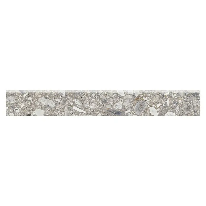 Sockelfliese Terrazzo Ceppo - 8 x 59,7 cm, Silber, Matt - Nahaufnahme eines Musters von Granitplatten in Grau- und Weißtönen, ideal für Küchen- und Badanwendungen.