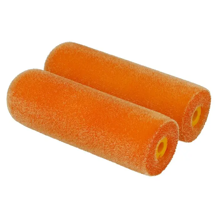 swingcolor Komfort Lackwalze - 2 Stk., Breite Walze: 10 cm, Bügelstärke: 6 mm, Orange - Nahaufnahme von zwei orangefarbenen Farbrollern mit flauschiger Textur und gelben Enden.