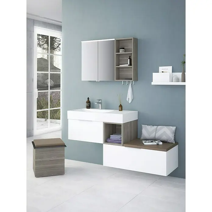 Camargue Cube Einbauwaschbecken - 120 x 49 cm, Weiß, 2 Hahnlöcher - Modernes Badezimmer-Interieur mit Waschtisch, Spiegel, Bank und Hocker in Weiß und Holzoptik für ein stilvolles Ambiente.